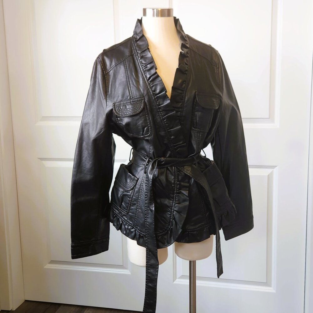 Solitaire by Ravi Khosla Black Ruffle Trim Belted Faux Leather Jacket Women’s 1X